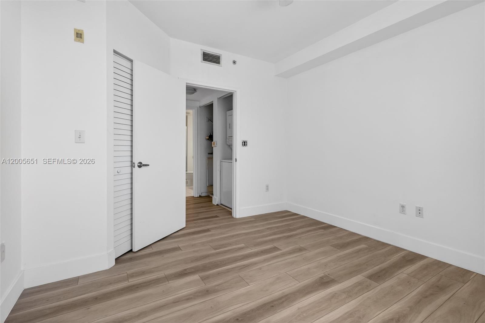 image Venture At Aventura West24