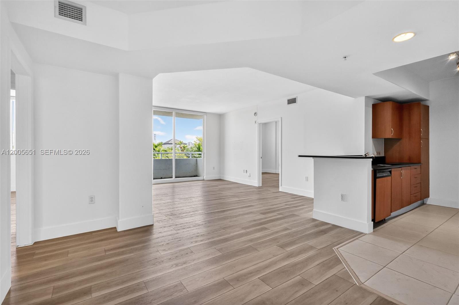 image Venture At Aventura West4