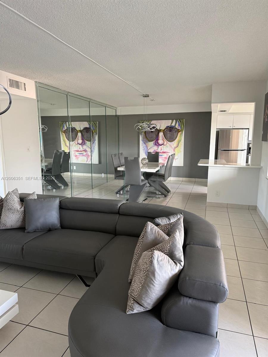 200 NE 12th Ave #7E