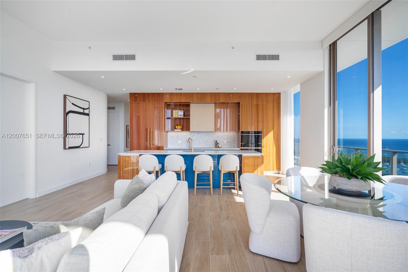 image Mr. C Residences | Bayshore0