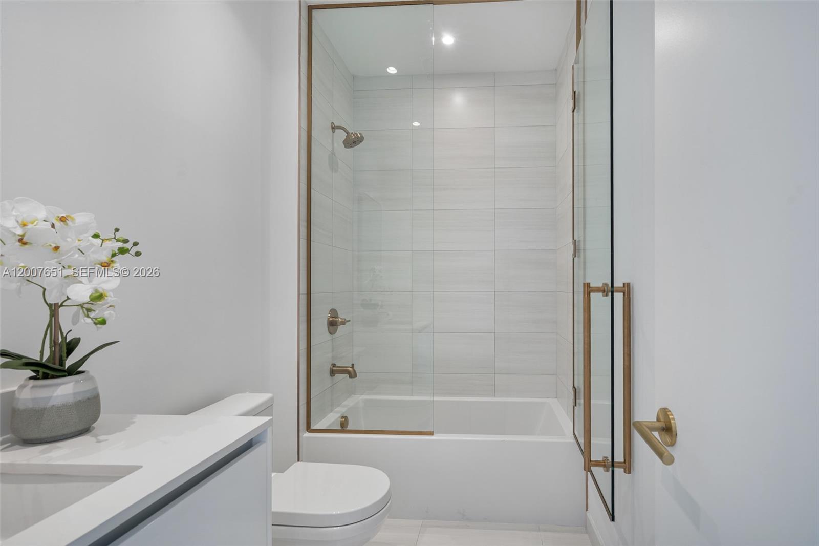 2655 S Bayshore Dr #1911 Coconut Grove, FL 33133