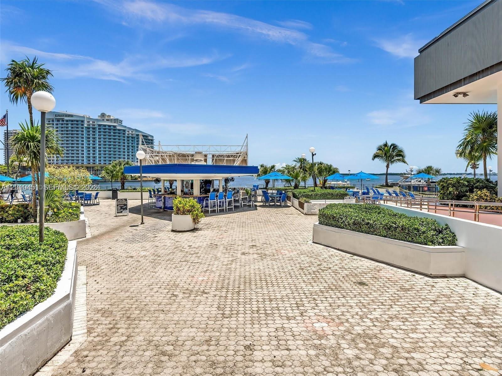 999 Brickell Bay Dr #805 Miami, FL 33131
