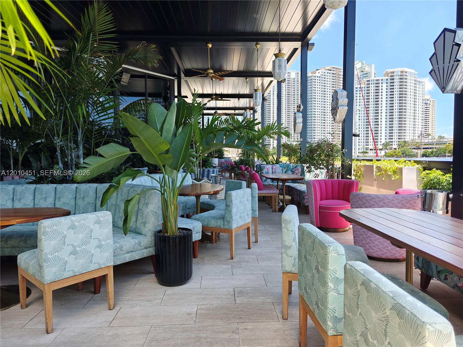 999 Brickell Bay Dr #805 Miami, FL 33131