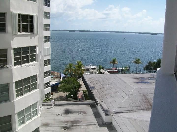 999 Brickell Bay Dr #805 Miami, FL 33131
