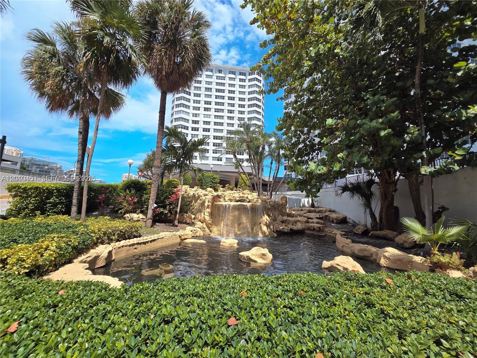 999 Brickell Bay Dr #805 Miami, FL 33131