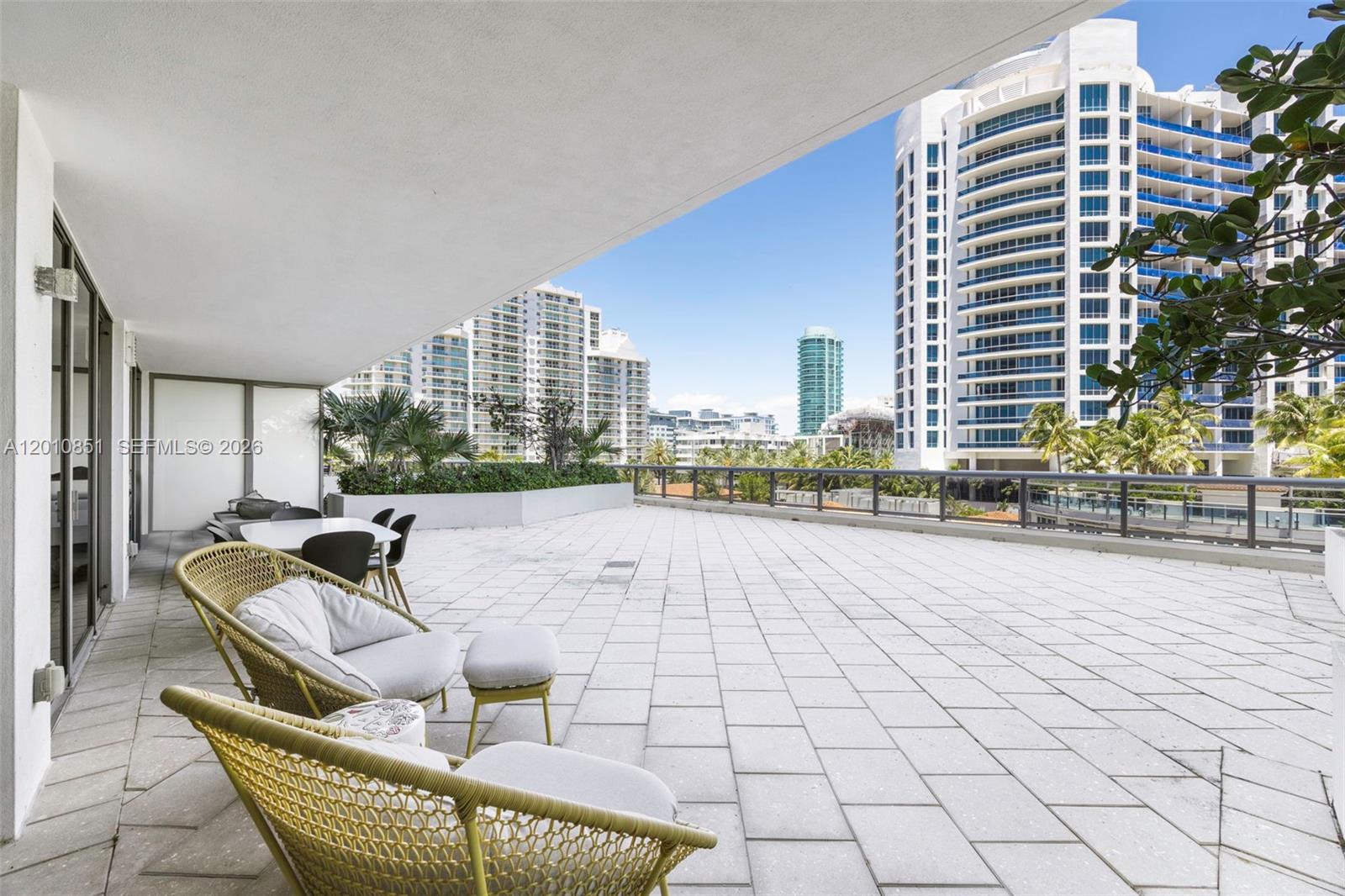5875 Collins Ave #503 Miami Beach, FL 33140