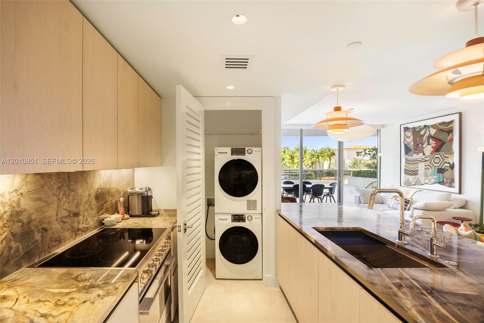 5875 Collins Ave #503 Miami Beach, FL 33140
