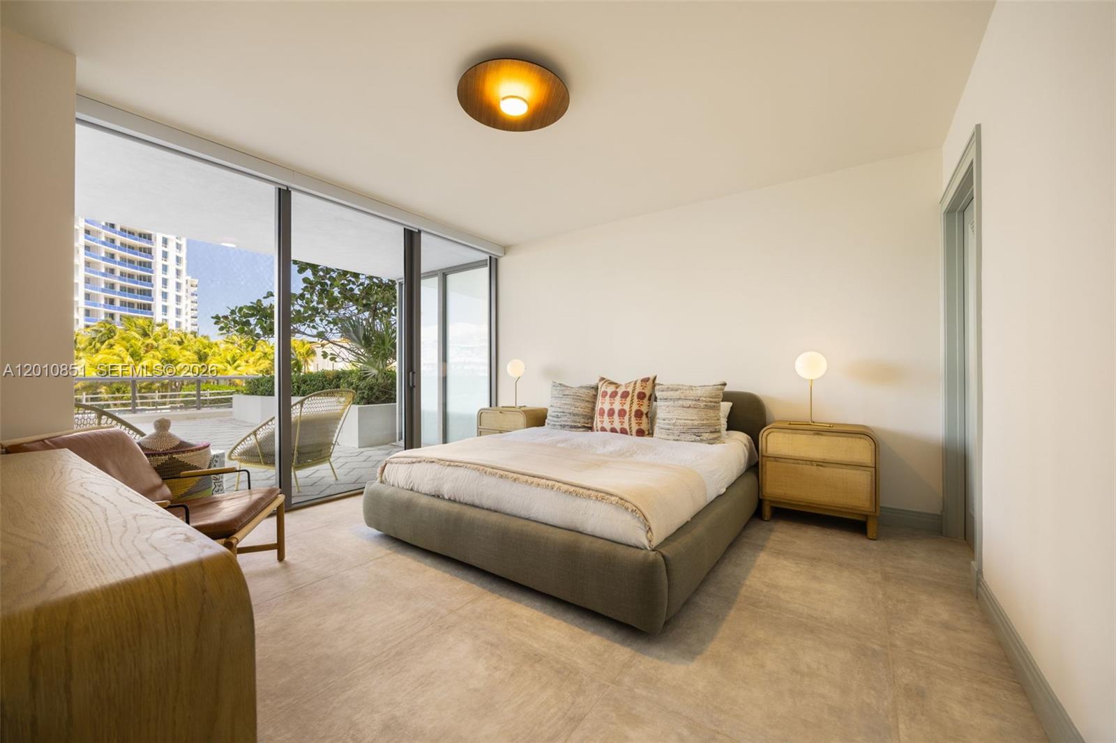 5875 Collins Ave #503 Miami Beach, FL 33140