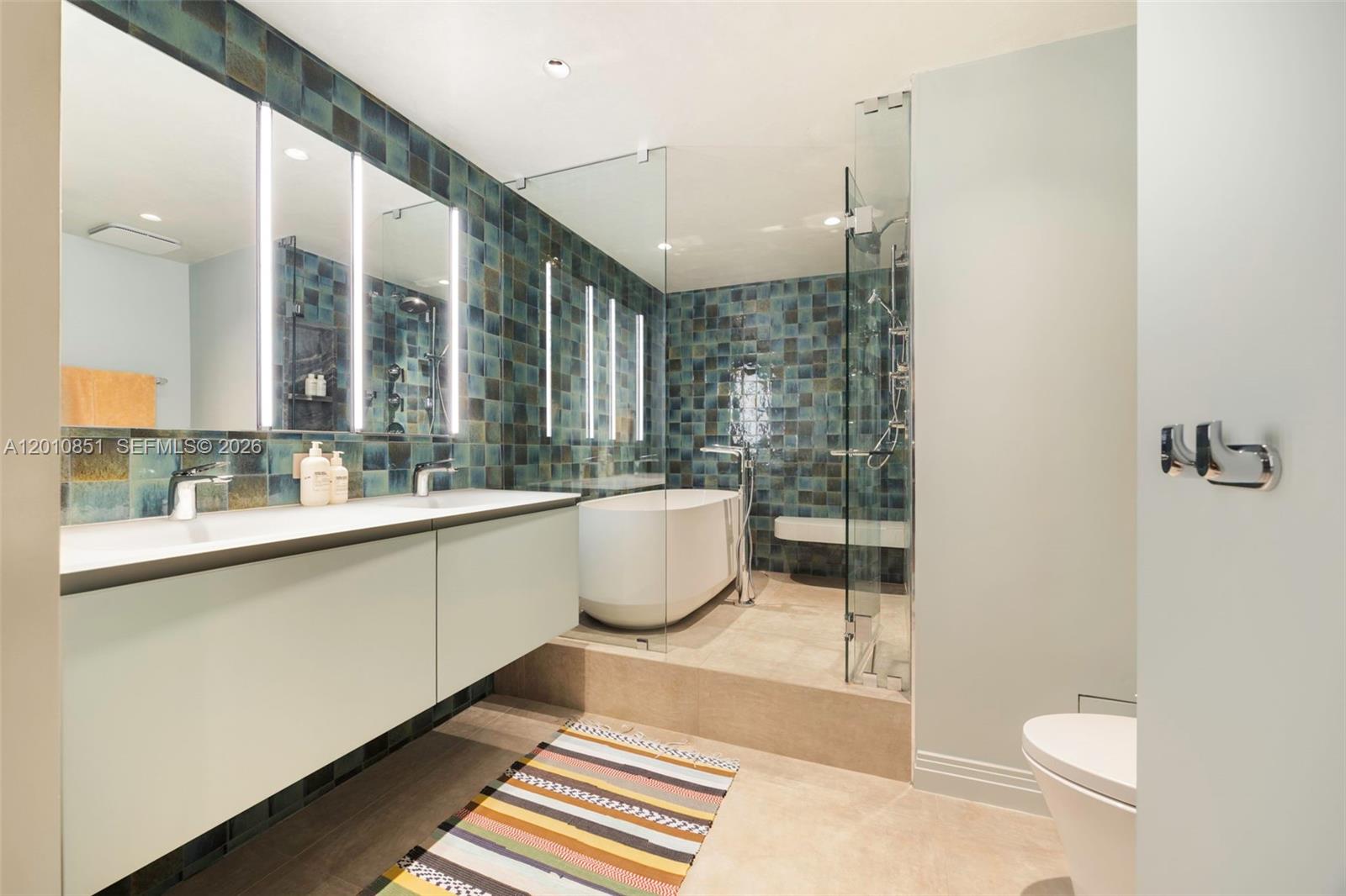 5875 Collins Ave #503 Miami Beach, FL 33140