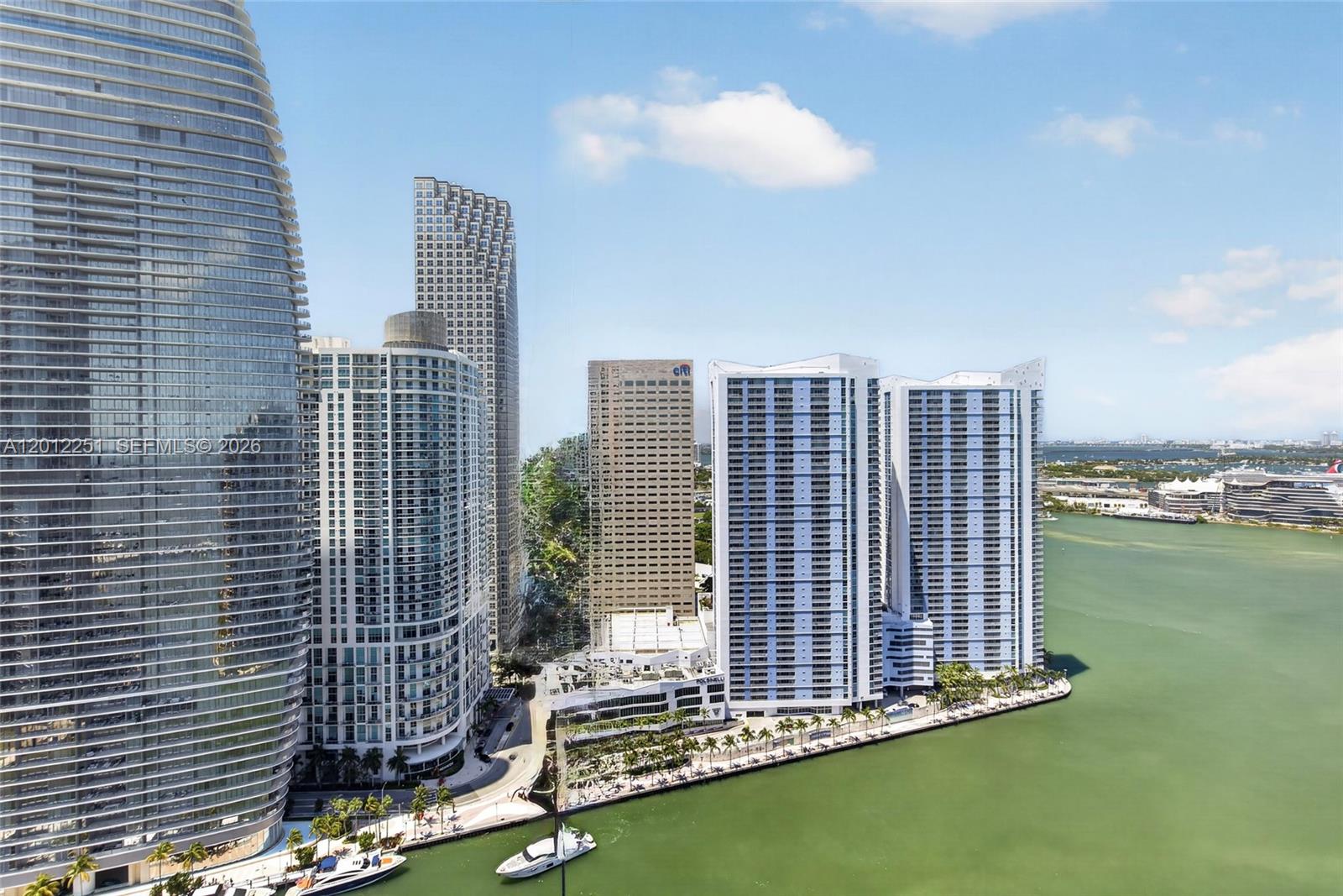 image Carbonell Condo19