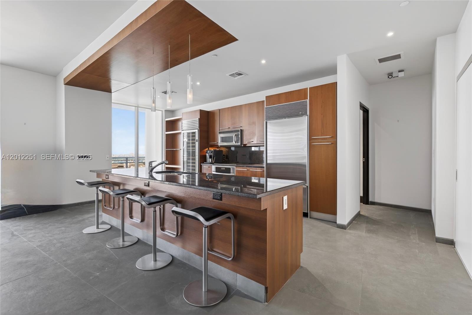 image Carbonell Condo7