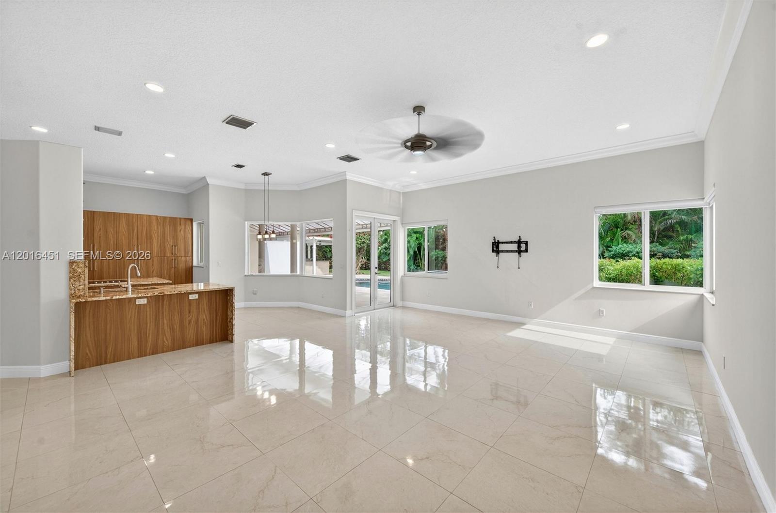9474 SW 125th Ter Miami, FL 33176