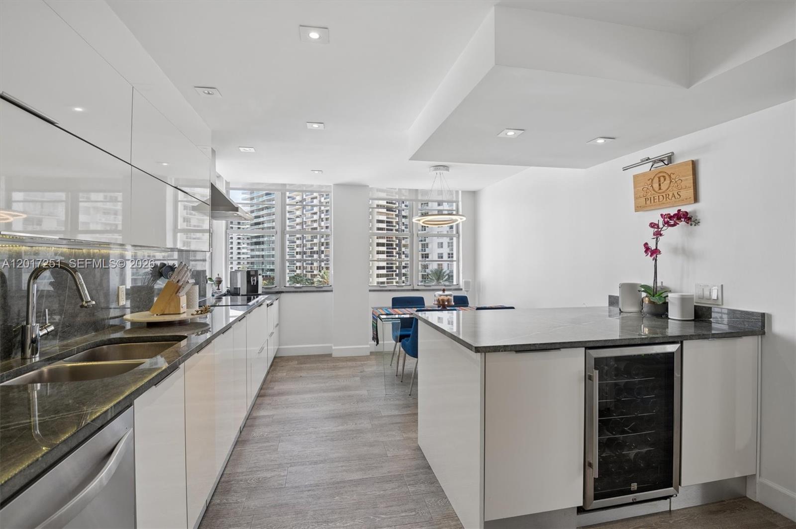 5660 Collins Ave #6C Miami Beach, FL 33140