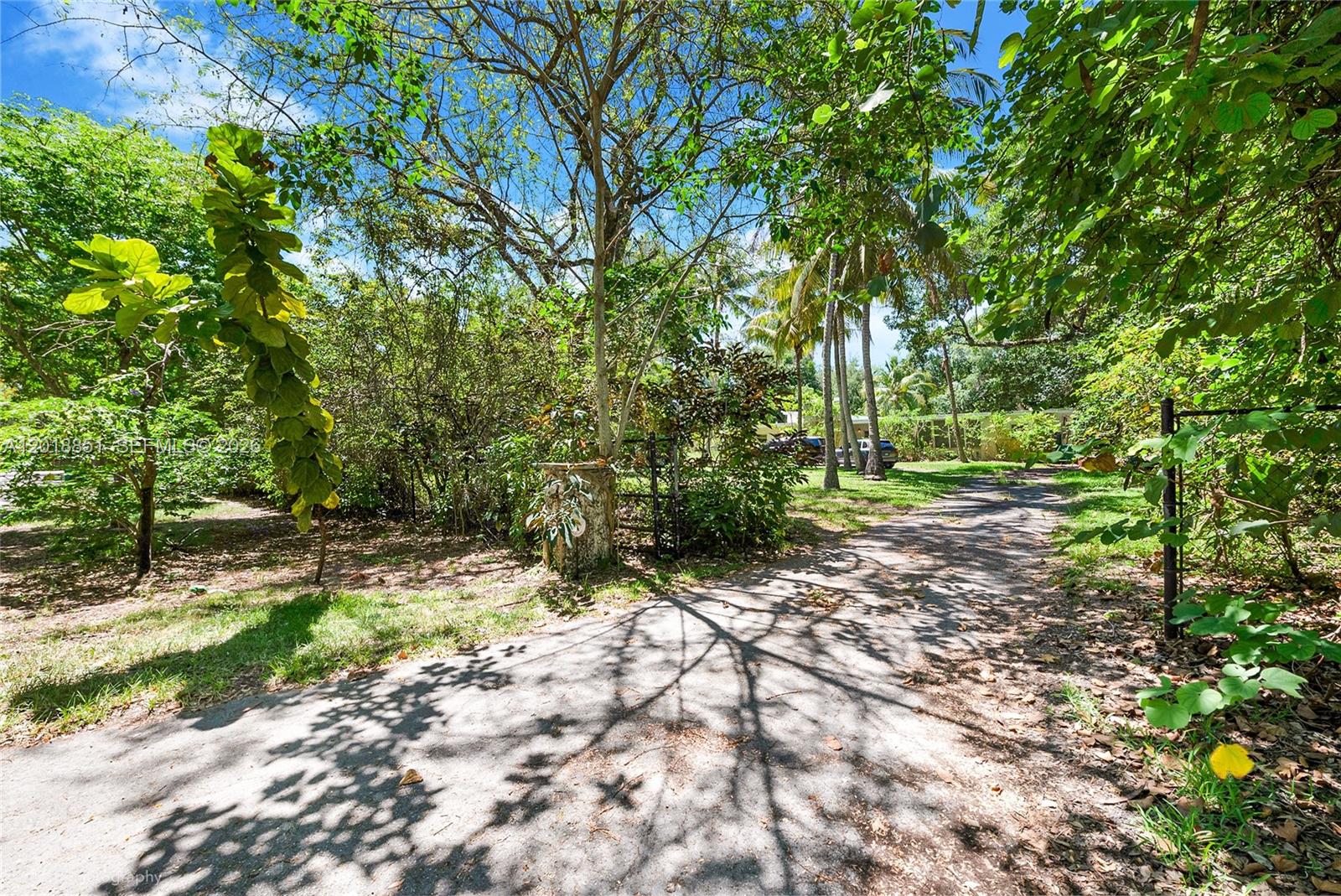 7480 SW 122nd St Pinecrest, FL 33156
