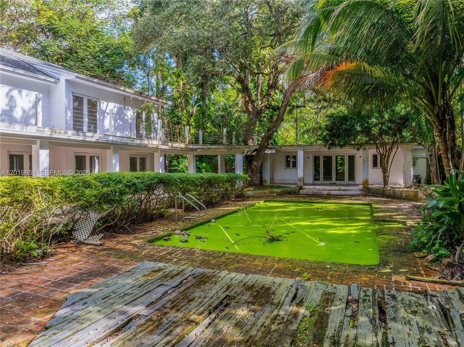 3720 Poinciana Ave Miami, FL 33133
