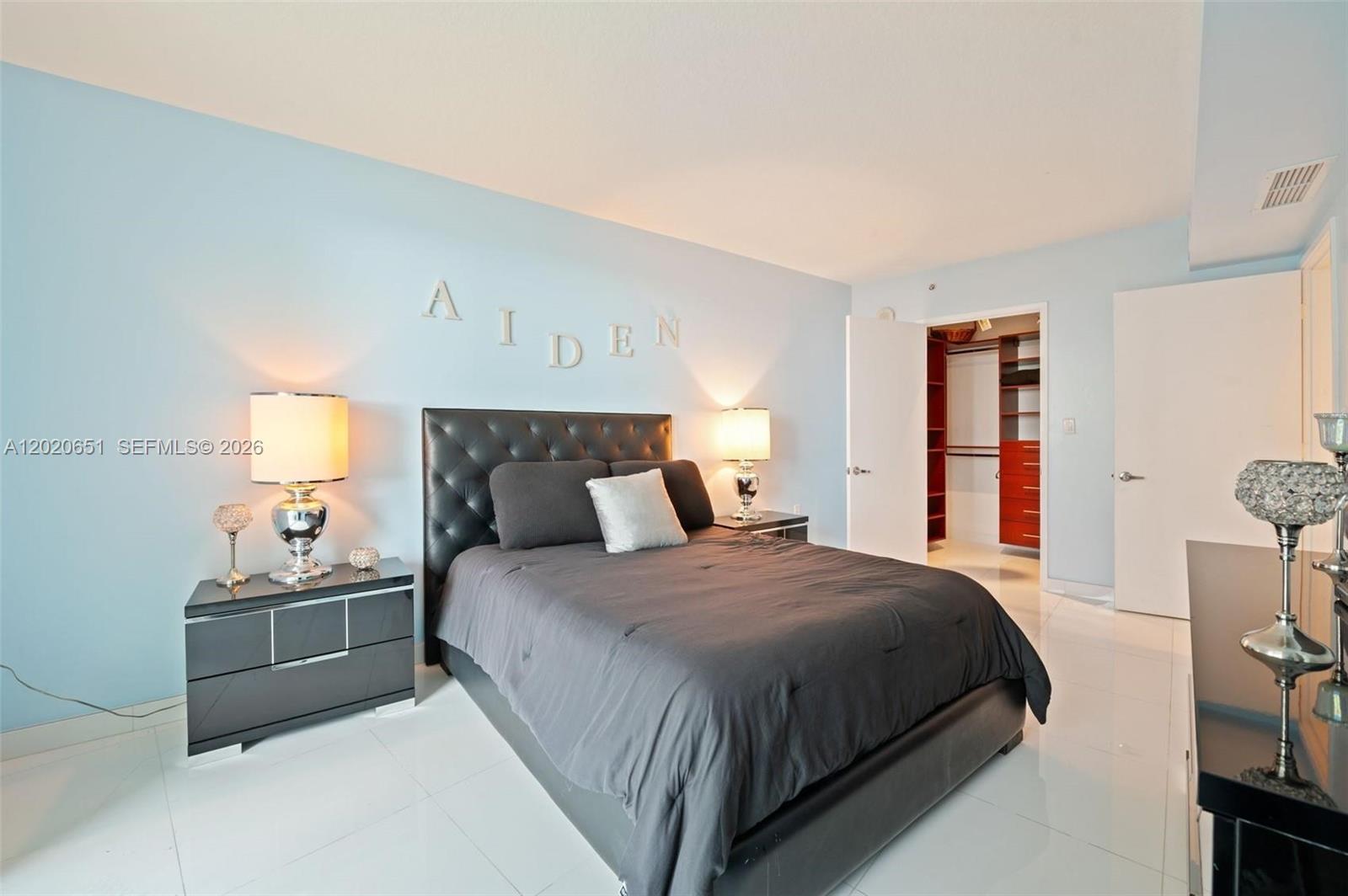 image St Tropez Sunny Isles14