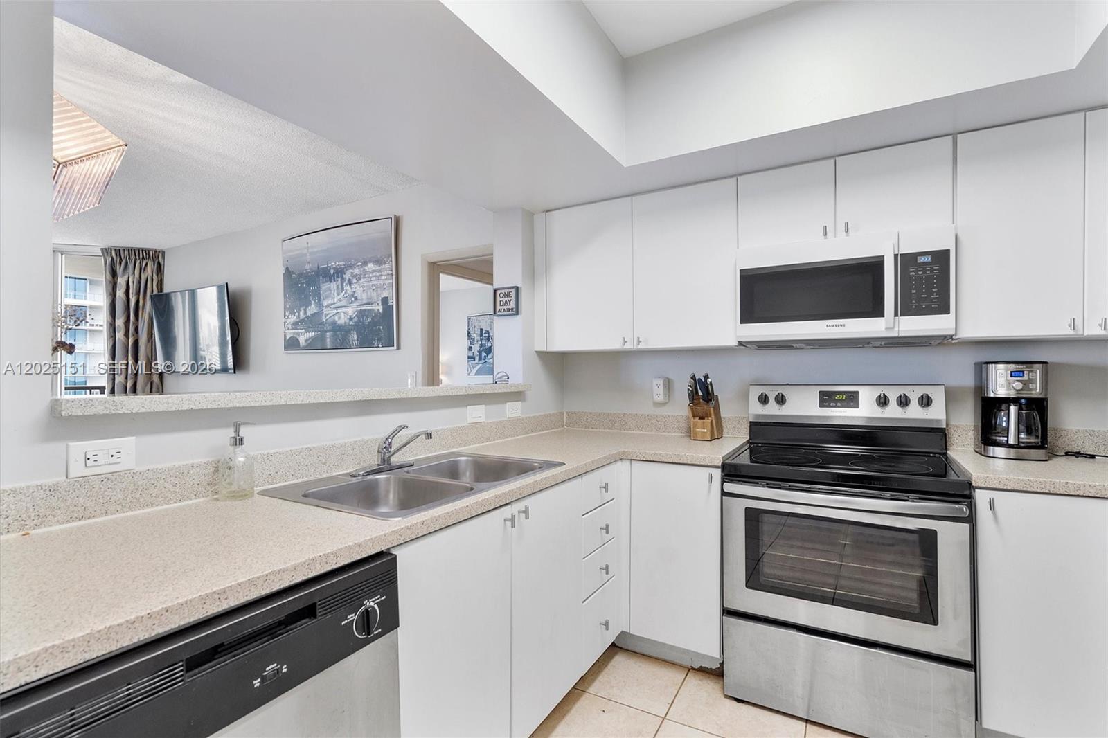 17375 Collins Ave #1507 Sunny Isles Beach, FL 33160
