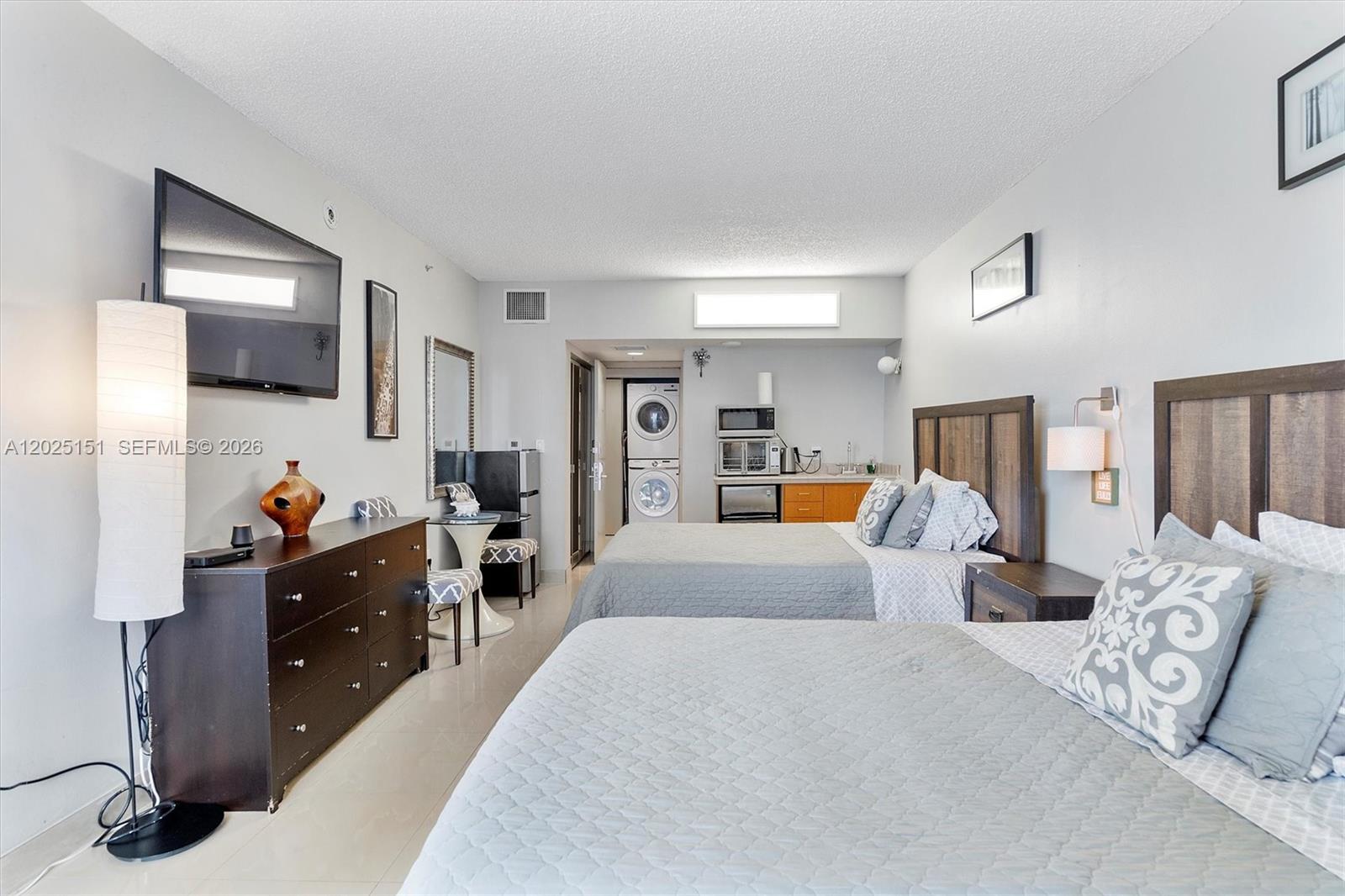 17375 Collins Ave #1507 Sunny Isles Beach, FL 33160