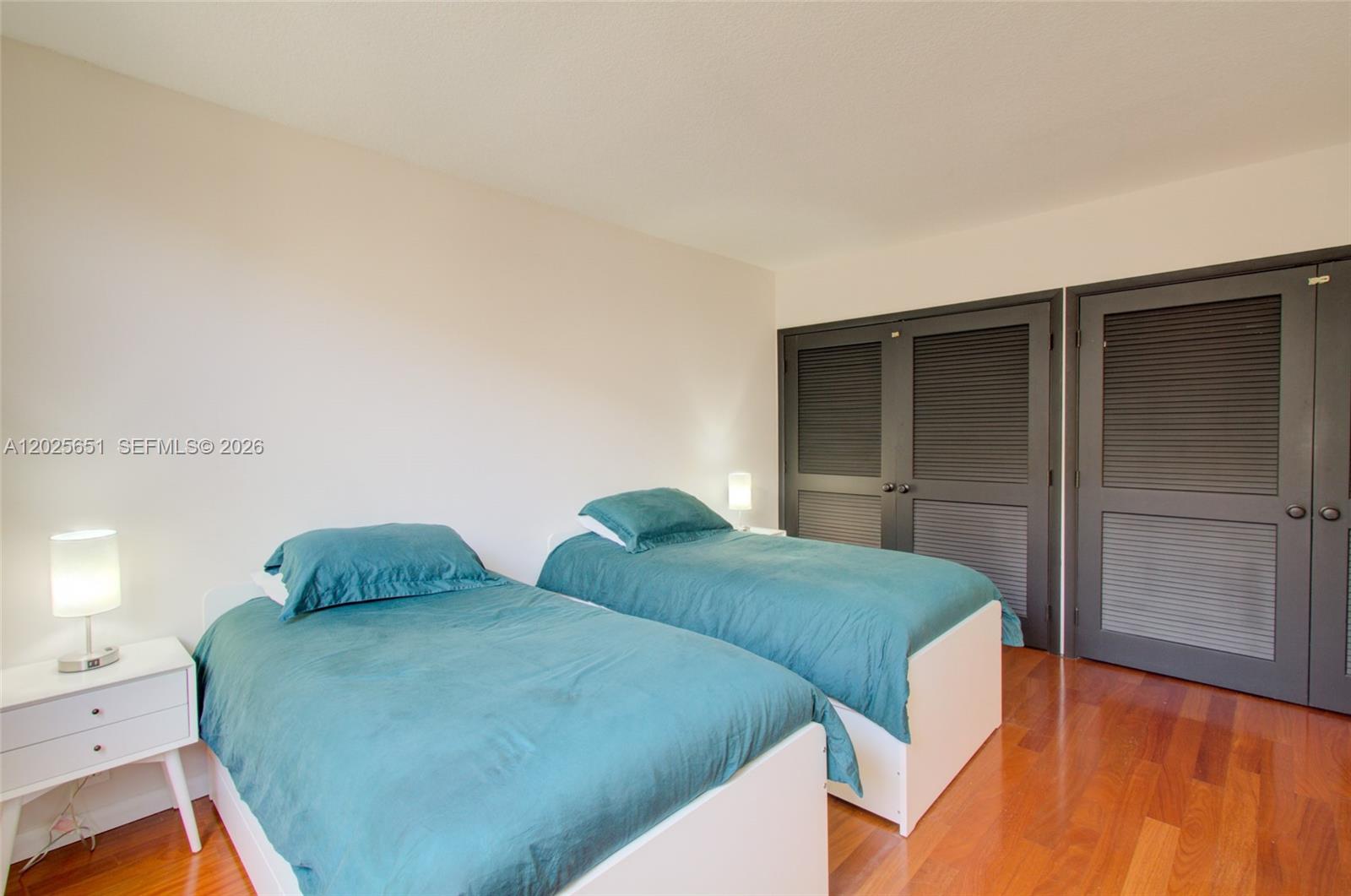 181 Crandon Blvd #405 Key Biscayne, FL 33149