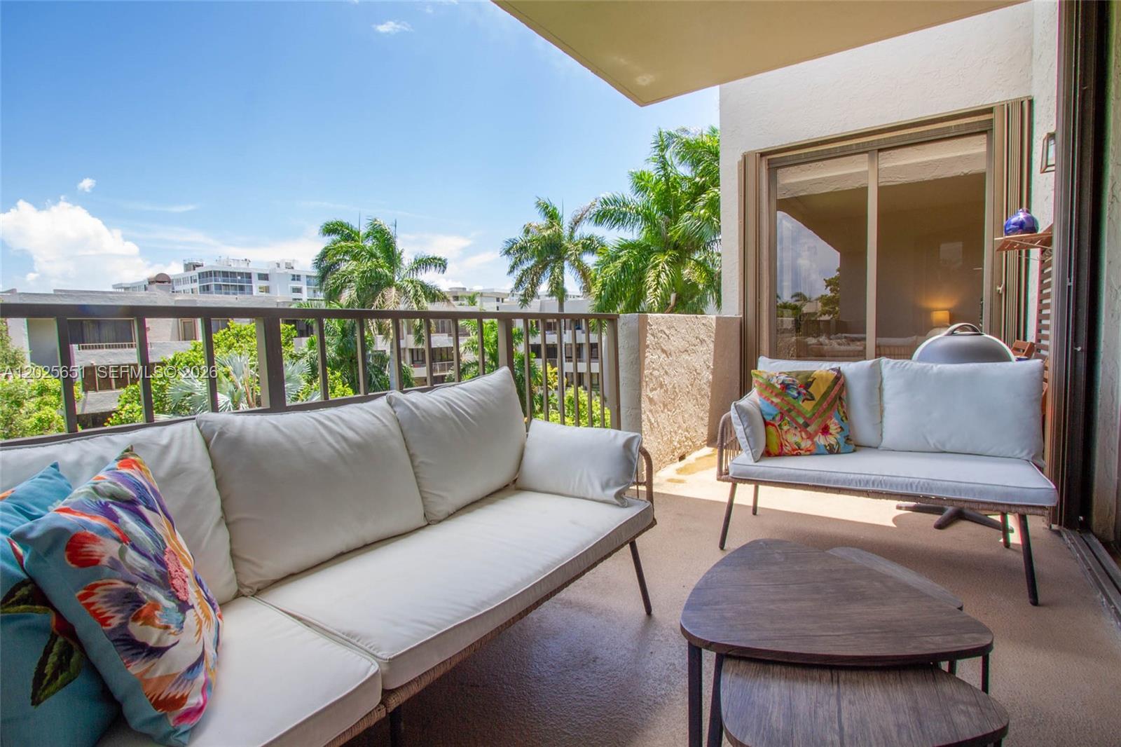 181 Crandon Blvd #405 Key Biscayne, FL 33149