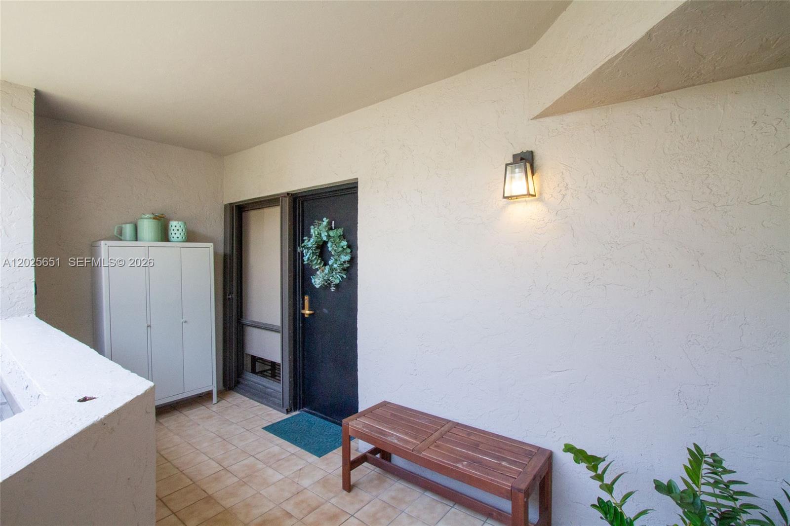 181 Crandon Blvd #405 Key Biscayne, FL 33149