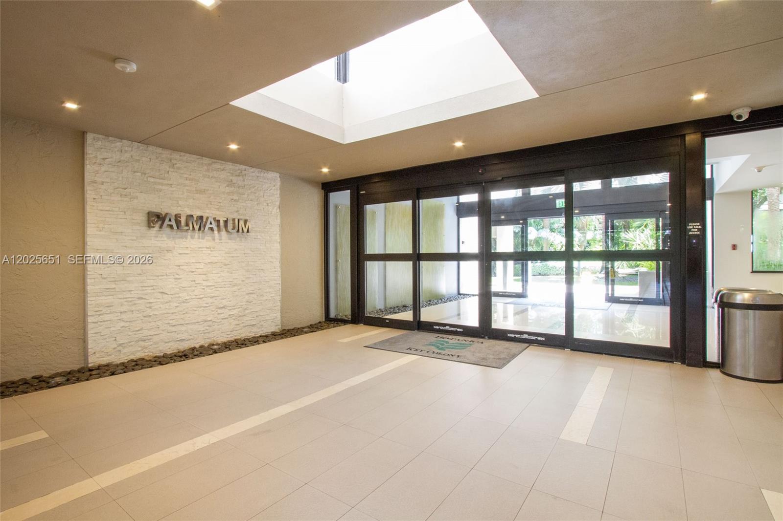 181 Crandon Blvd #405 Key Biscayne, FL 33149
