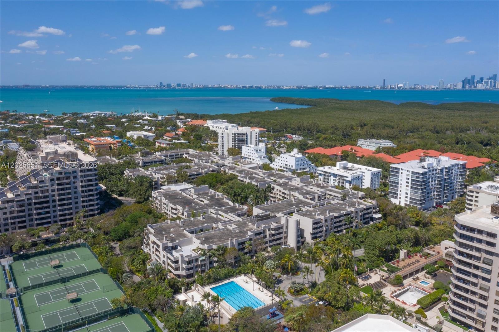 181 Crandon Blvd #405 Key Biscayne, FL 33149