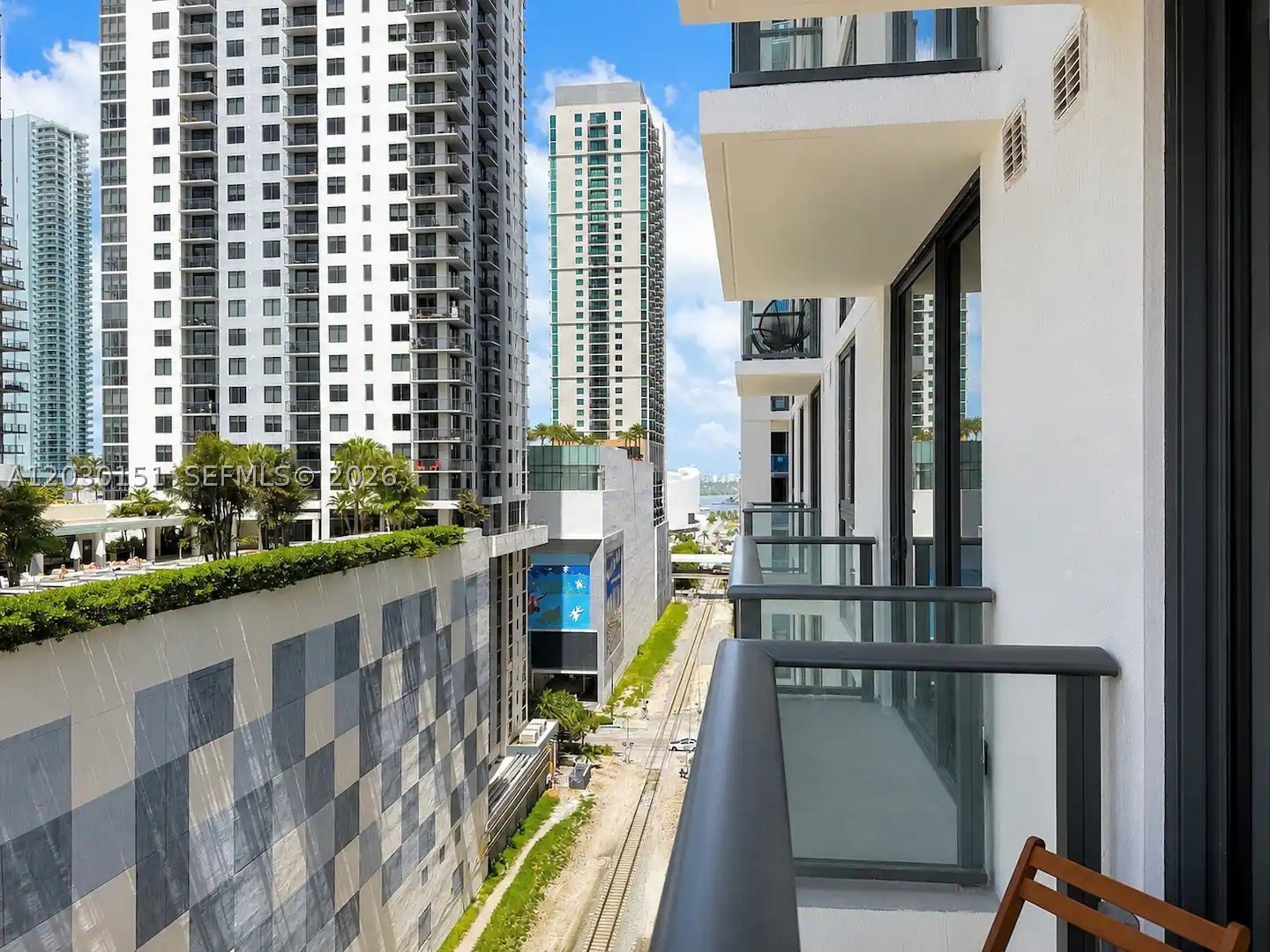 image The Crosby Miami Worldcenter0
