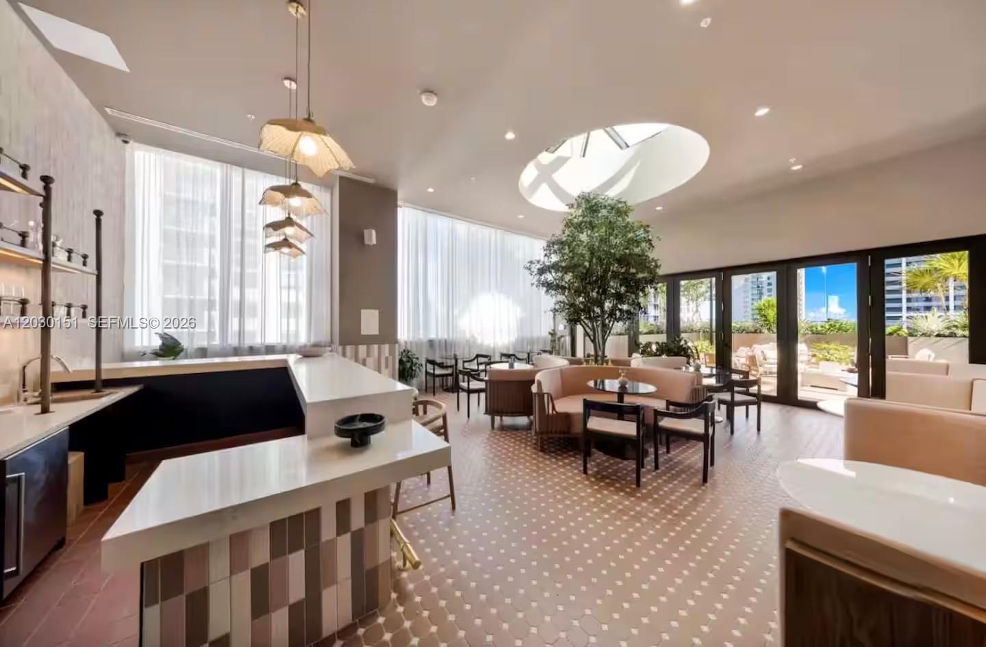 11 NE 6th St #1212 Miami, FL 33132