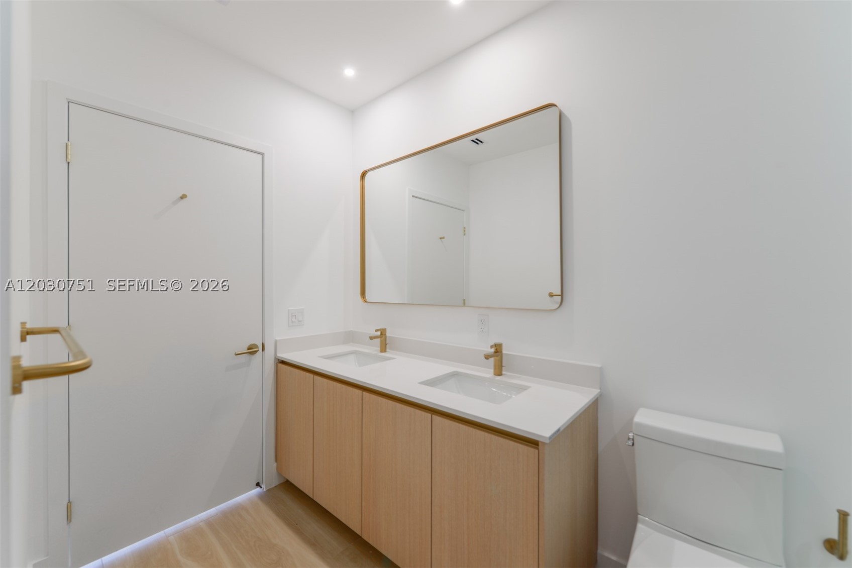 image The Standard Residences Midtown Miami16