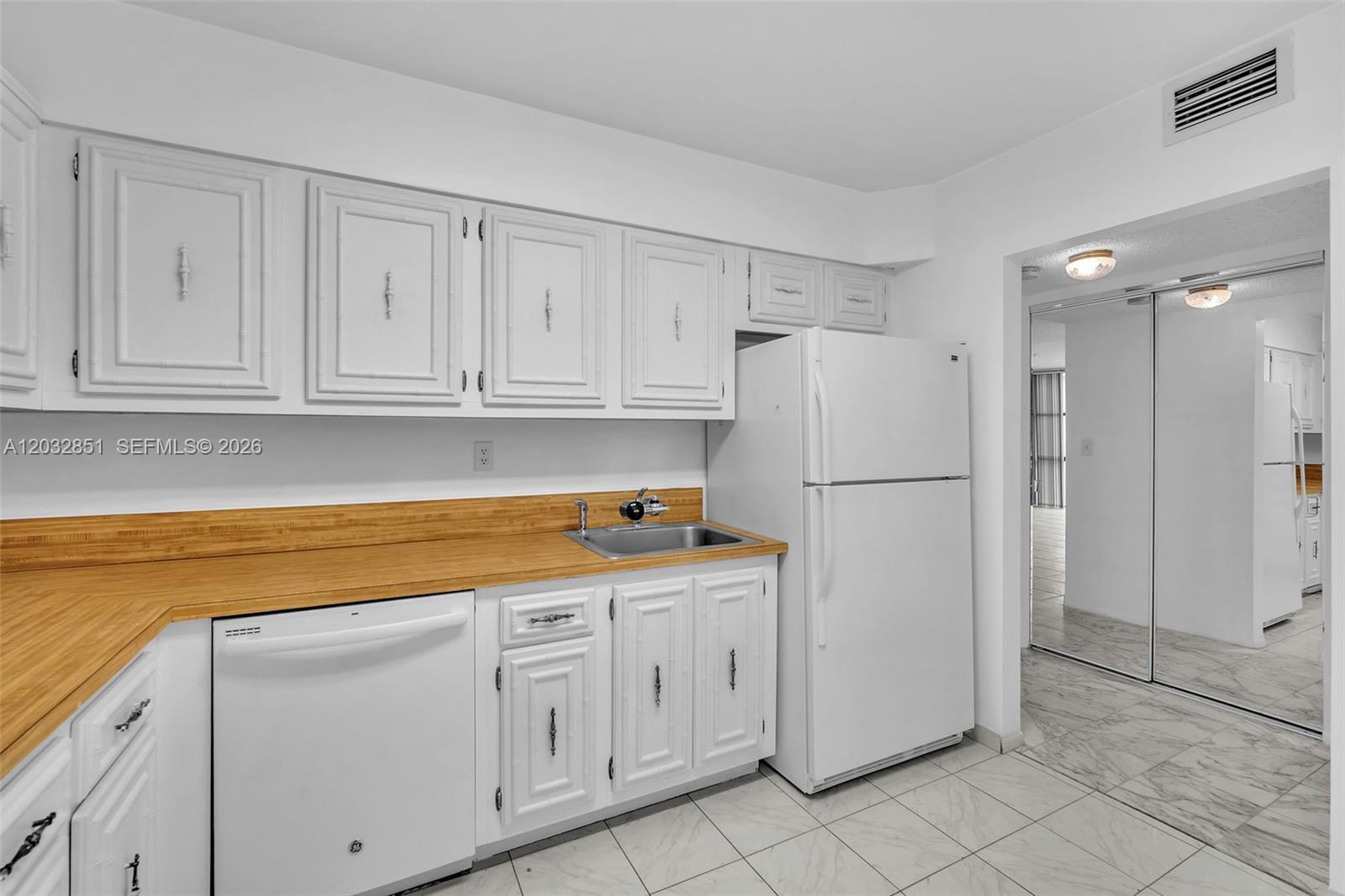 1000 Parkview Dr #229 Hallandale Beach, FL 33009