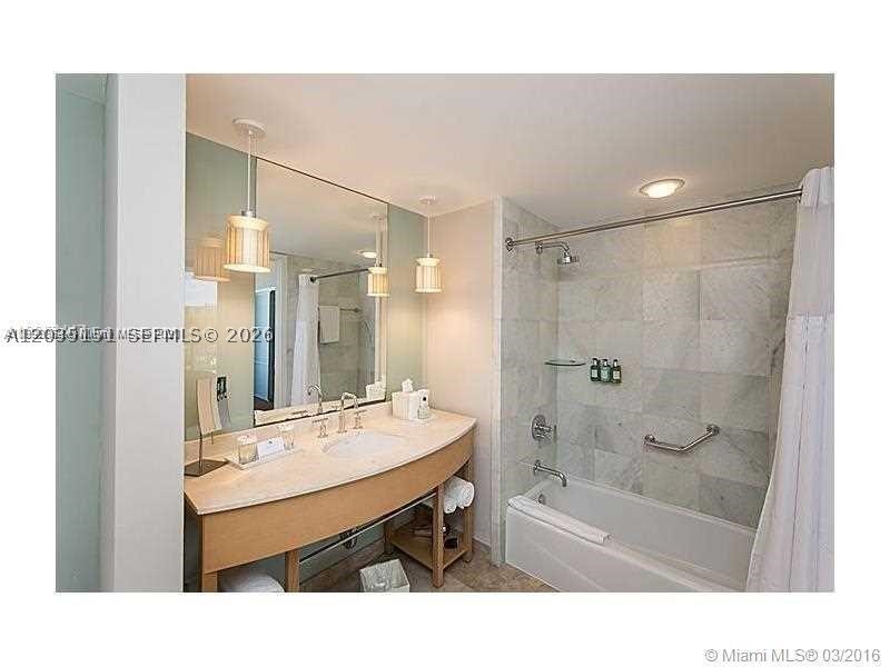 18683 Collins Ave #607 Sunny Isles Beach, FL 33160