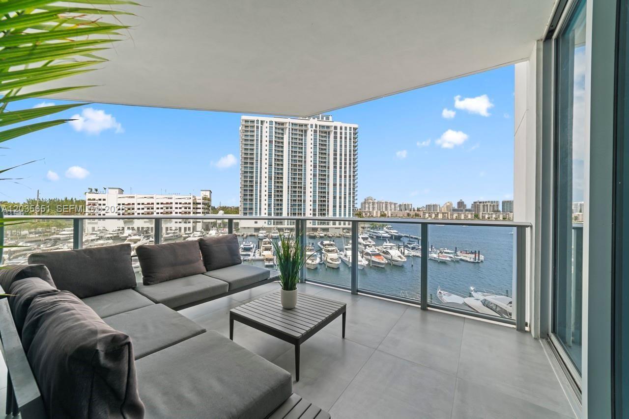 17111 Biscayne #503