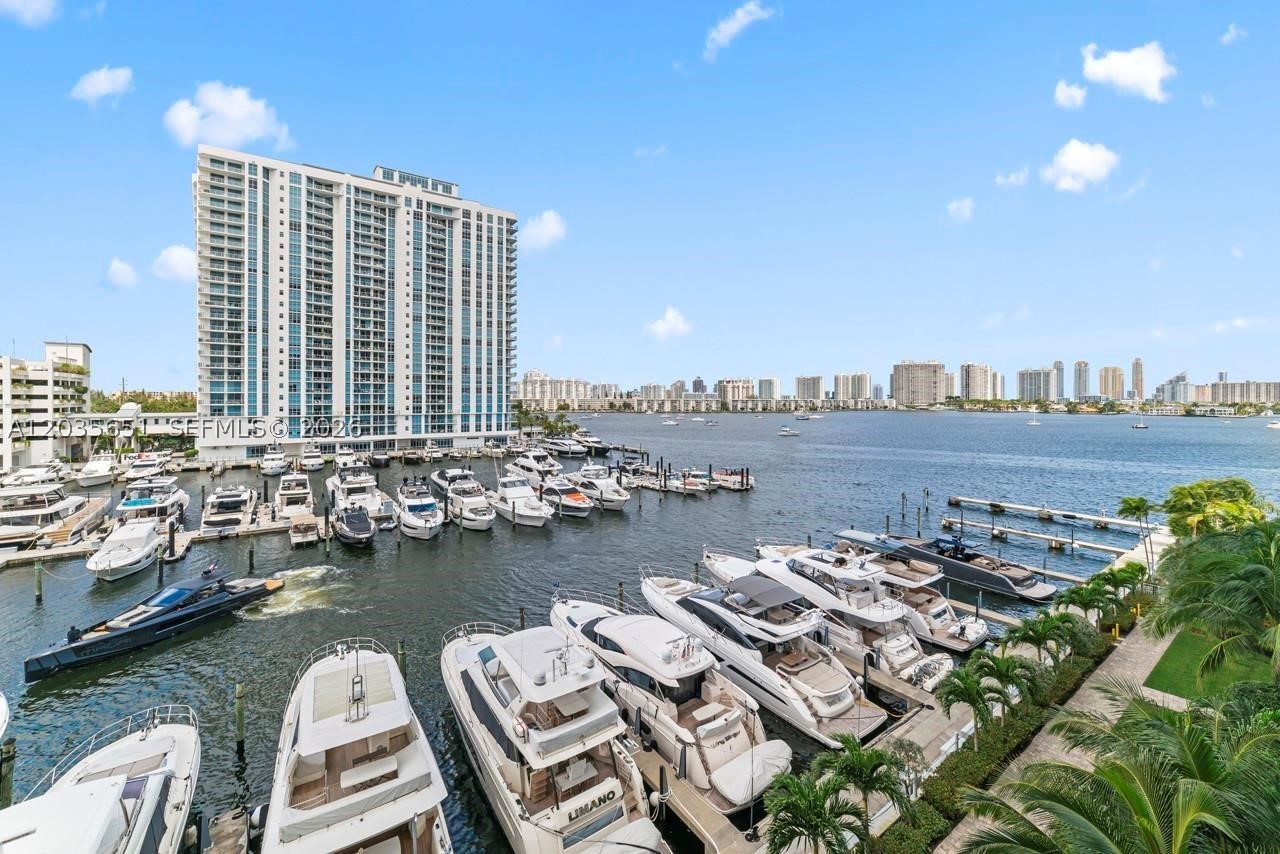 image Marina Palms Residences S12