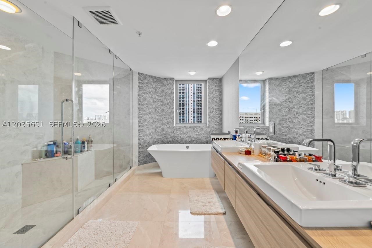 image Marina Palms Residences S19