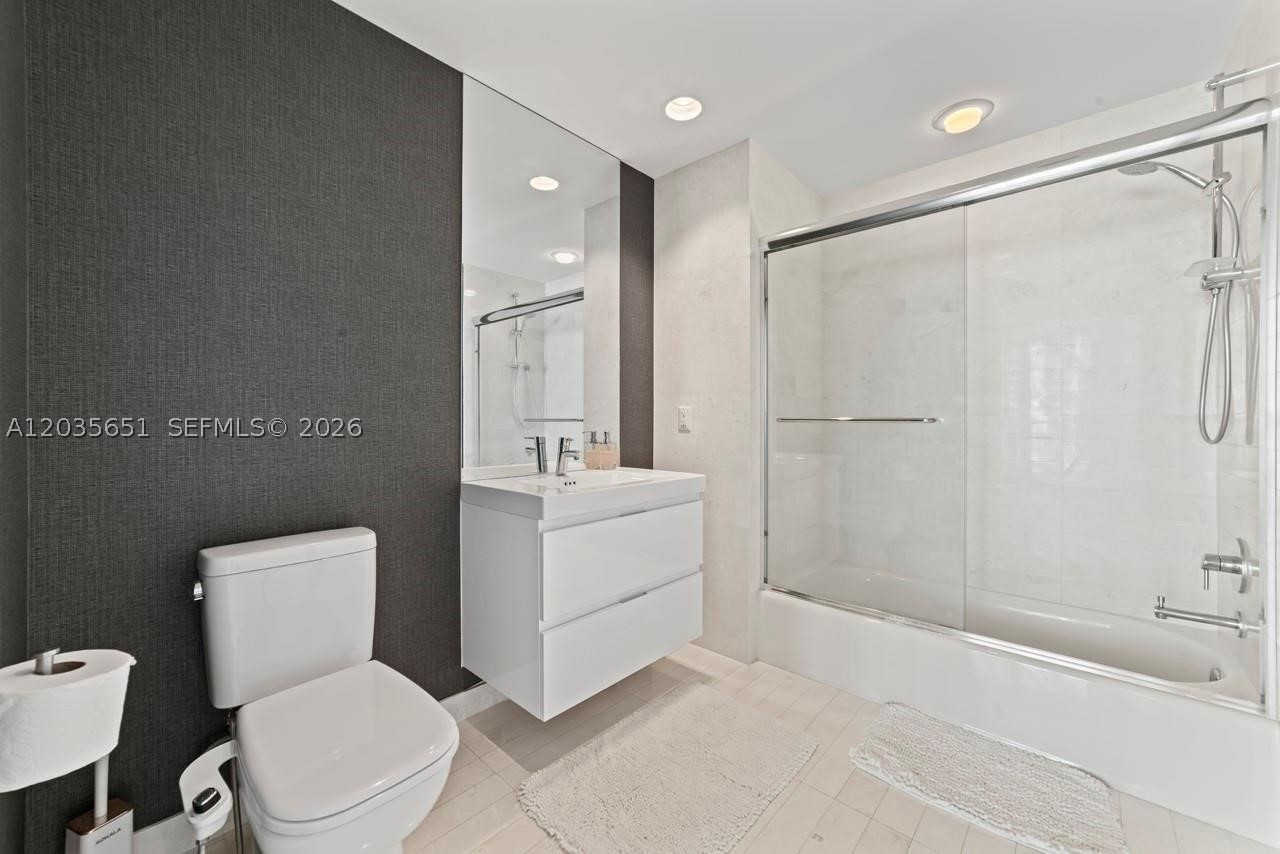 image Marina Palms Residences S22