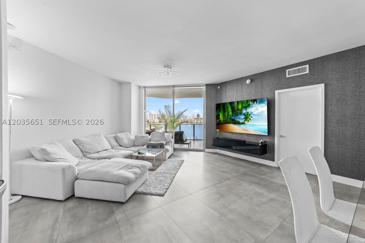 image Marina Palms Residences S7