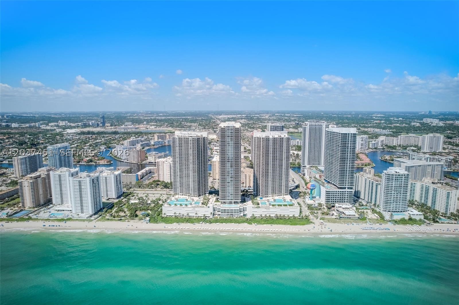 image Beach Club 222