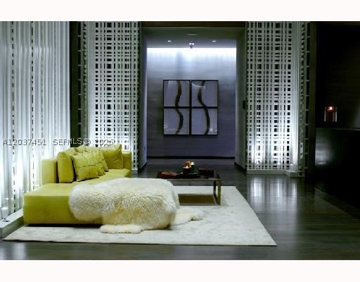 image Beach Club 229