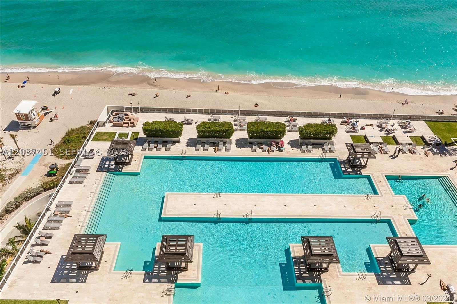 image Beach Club 234