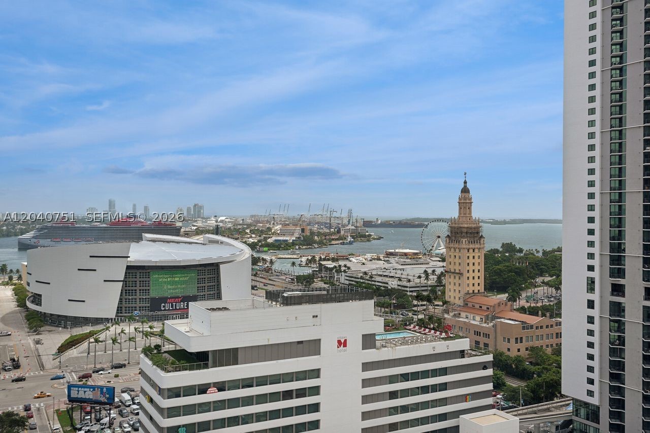 image Paramount Miami Worldcenter3