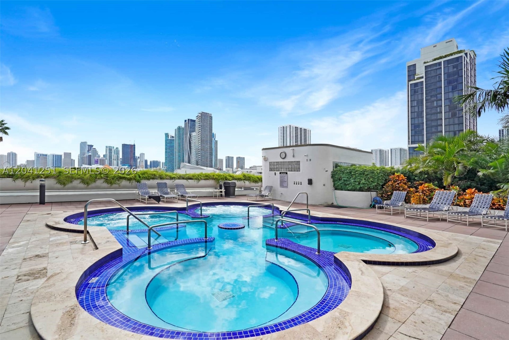 1717 N Bayshore Dr #D-3931 Miami, FL 33132