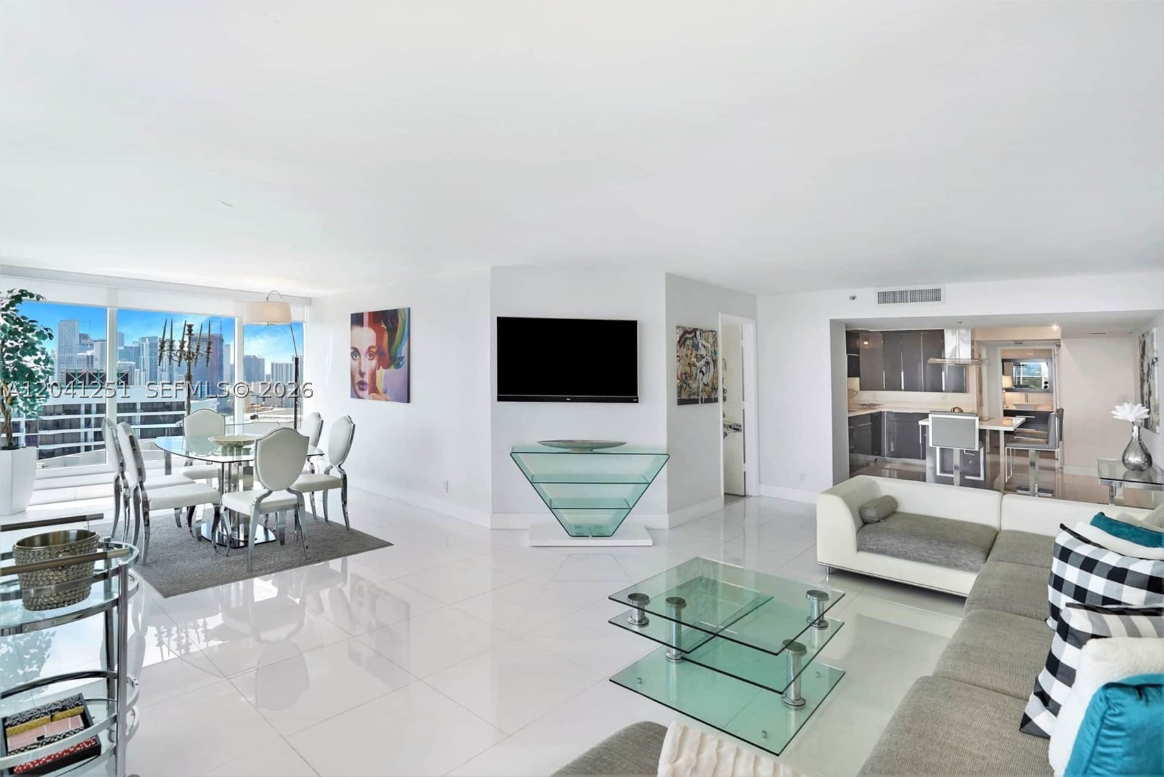 1717 N Bayshore Dr #D-3931 Miami, FL 33132