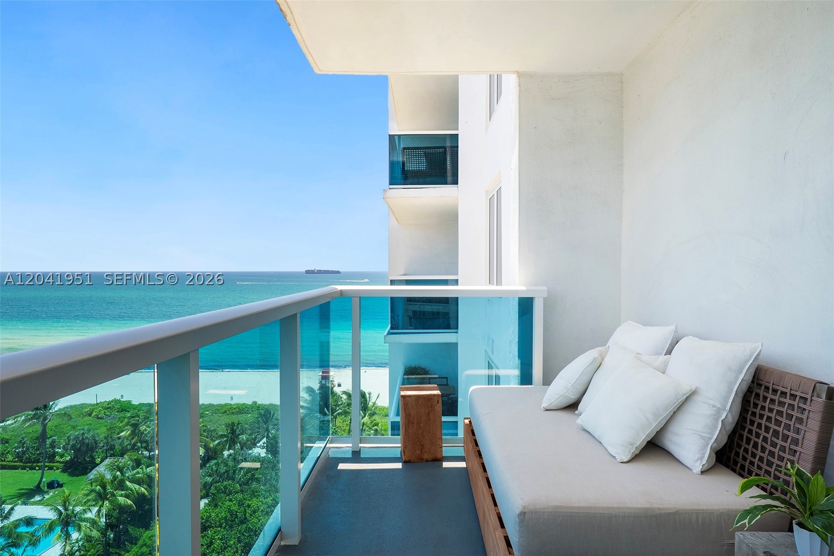 102 24th St #1213 Miami Beach, FL 33139
