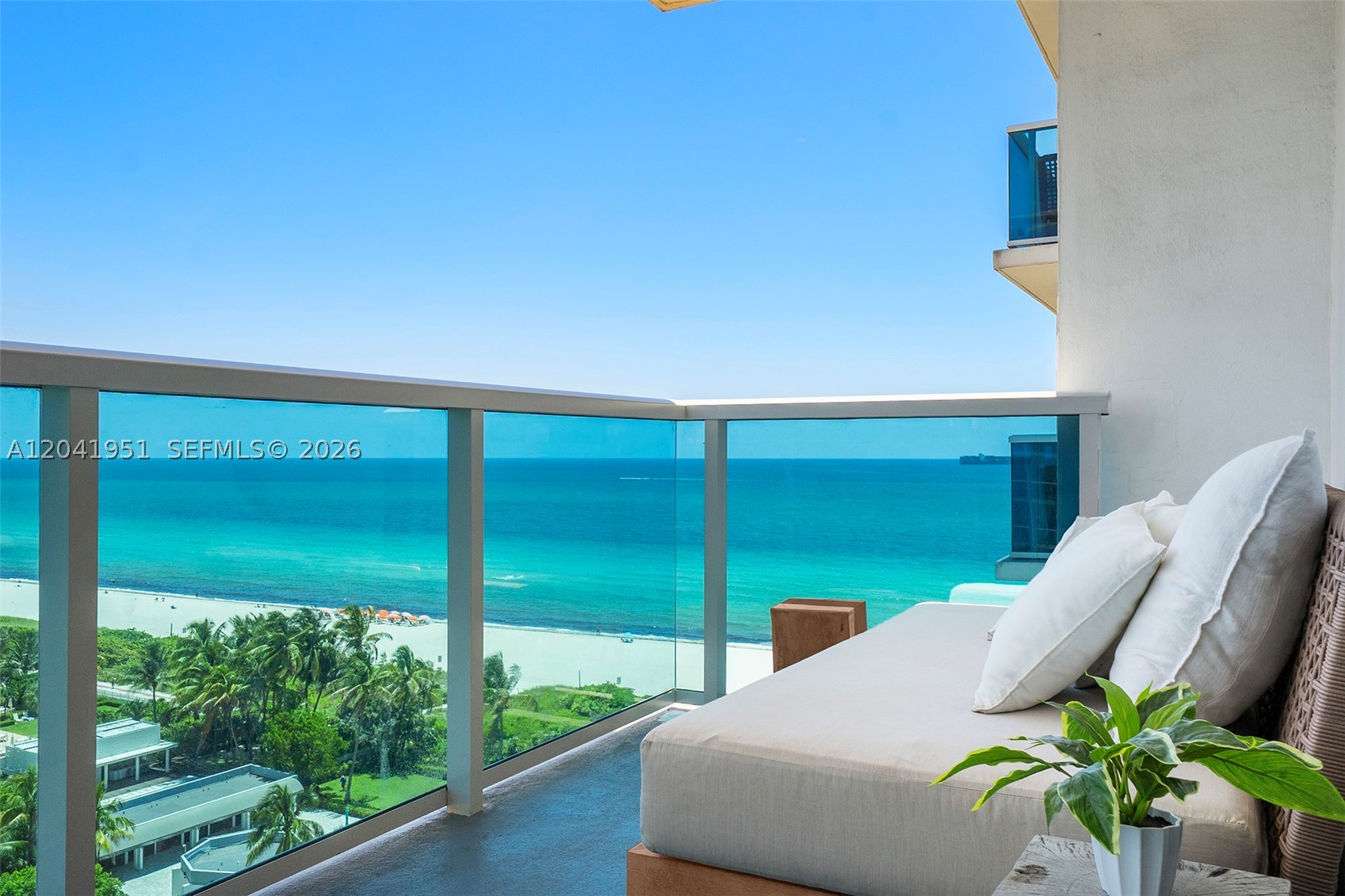 102 24th St #1213 Miami Beach, FL 33139