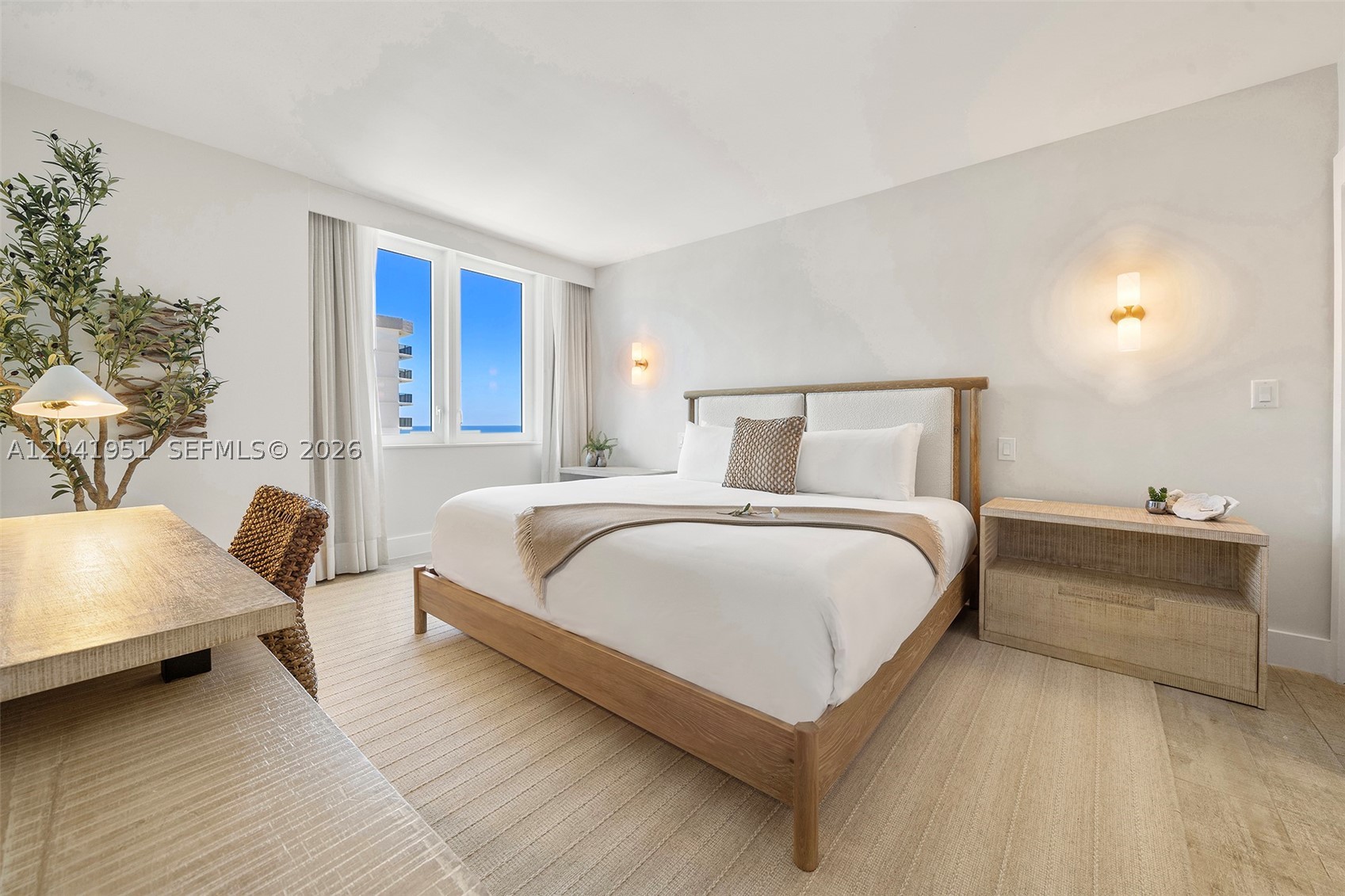 102 24th St #1213 Miami Beach, FL 33139