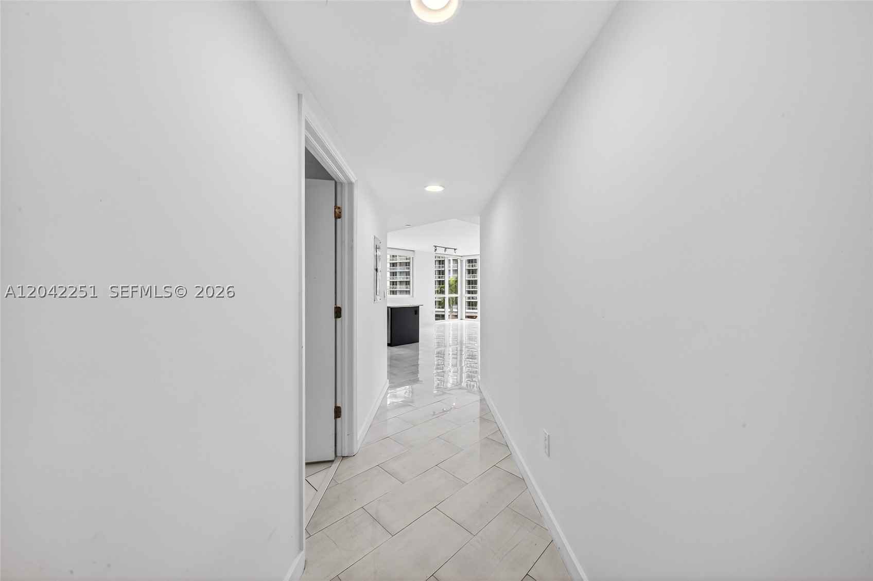 image 500 Brickell East13