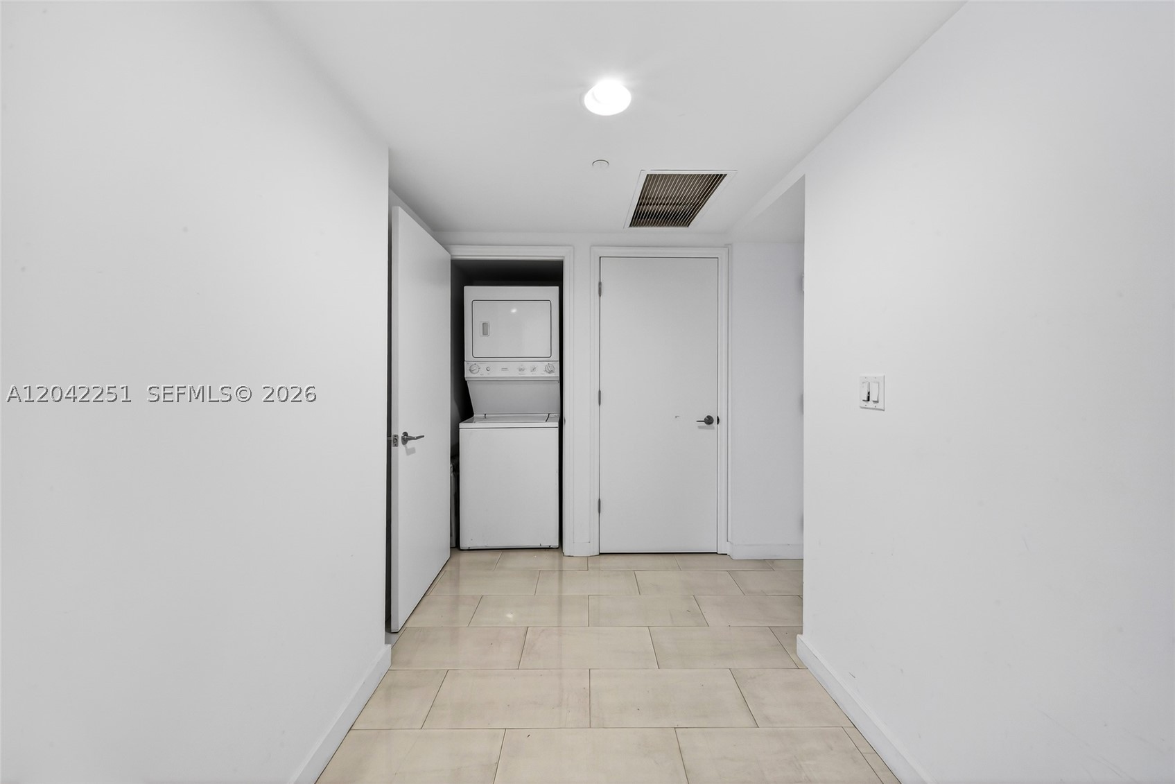 image 500 Brickell East14