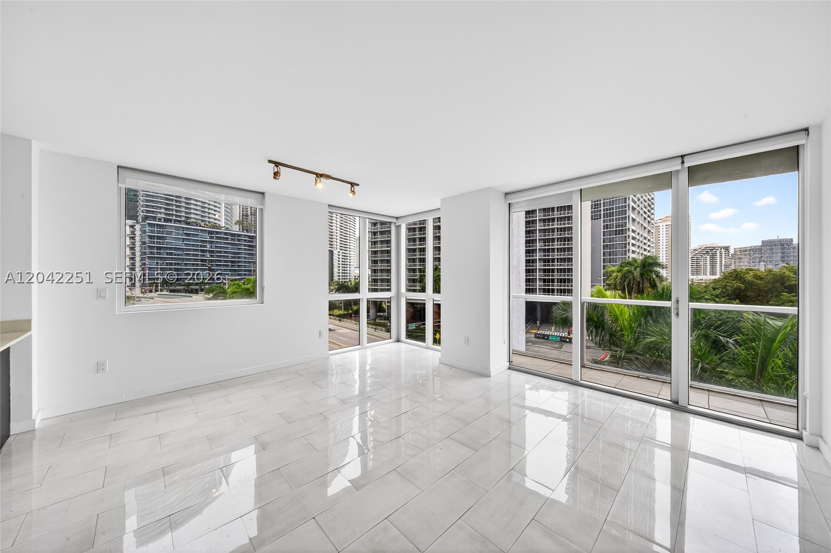 image 500 Brickell East1