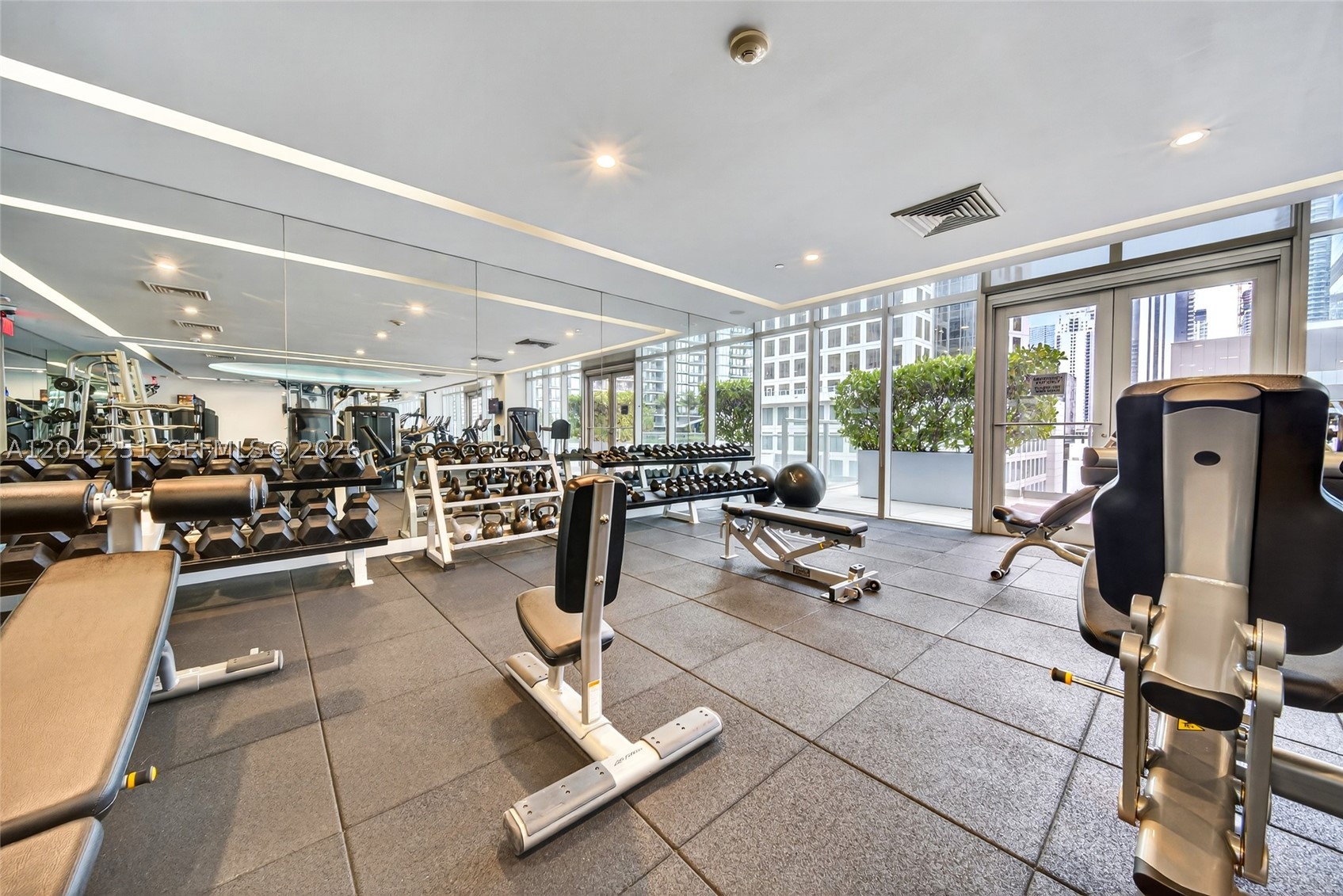 image 500 Brickell East40
